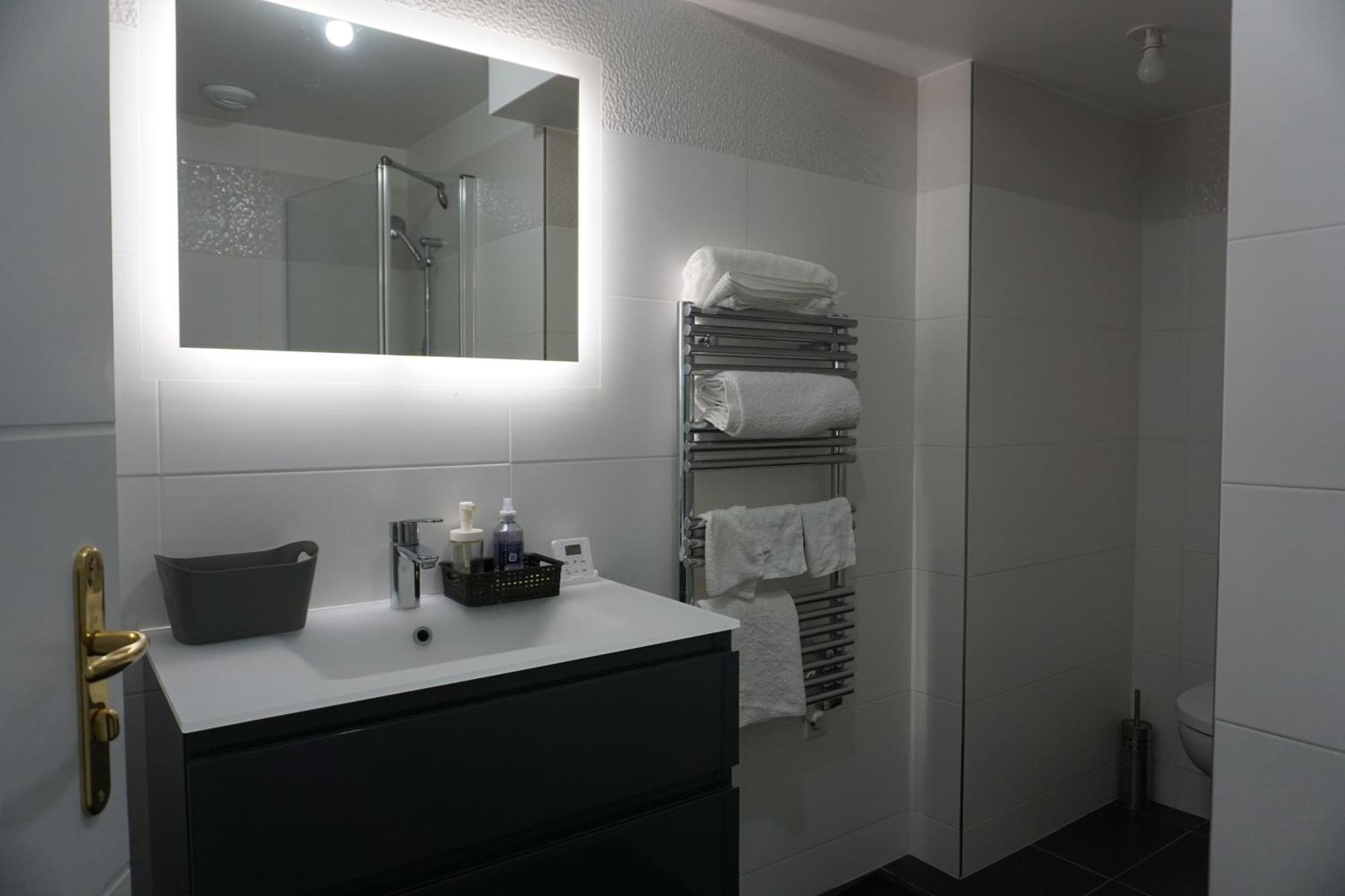 Residences Grande Jatte, Bord De Seine, Suites 52M2 A 97M2, Hopital Americain A 600M ヌイイ＝シュル＝セーヌ エクステリア 写真